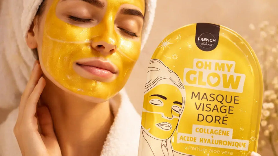 Masque visage doré avec texture lisse et brillante