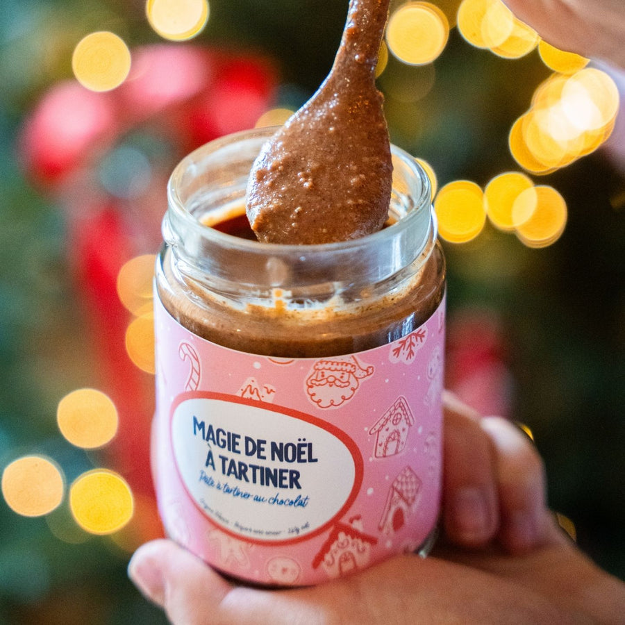 Pâte à tartiner chocolatée avec motif festif de Noël