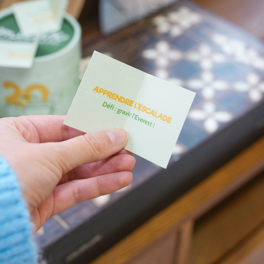 Couverture du livre '52 choses à faire pendant la vingtaine'.