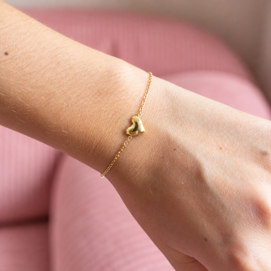 Bracelet avec cœur martelé brillant sur chaîne délicate