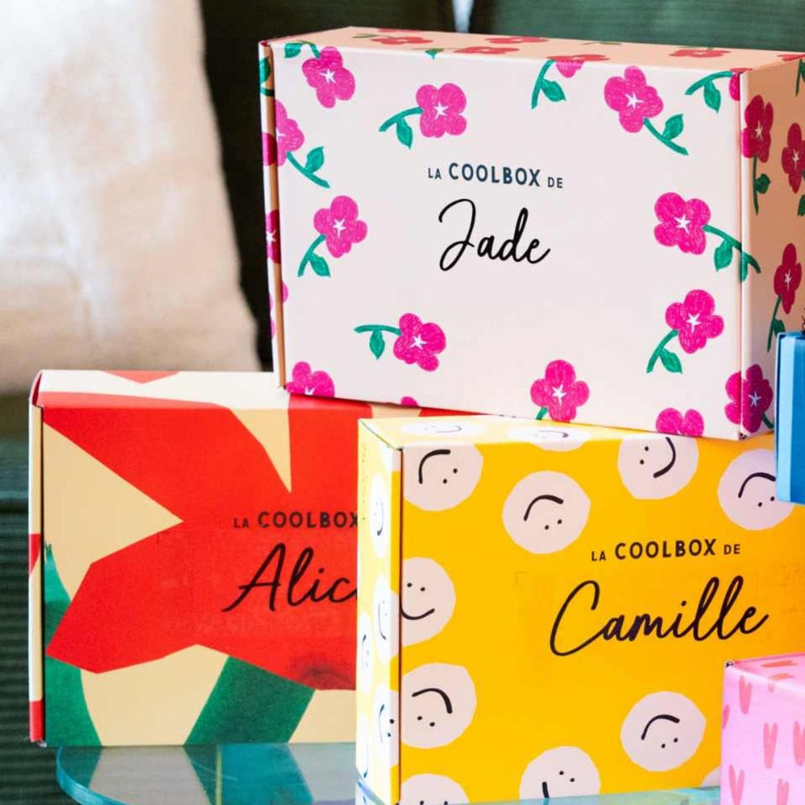 Coolbox personnalisable avec motif coloré et espace pour cadeaux