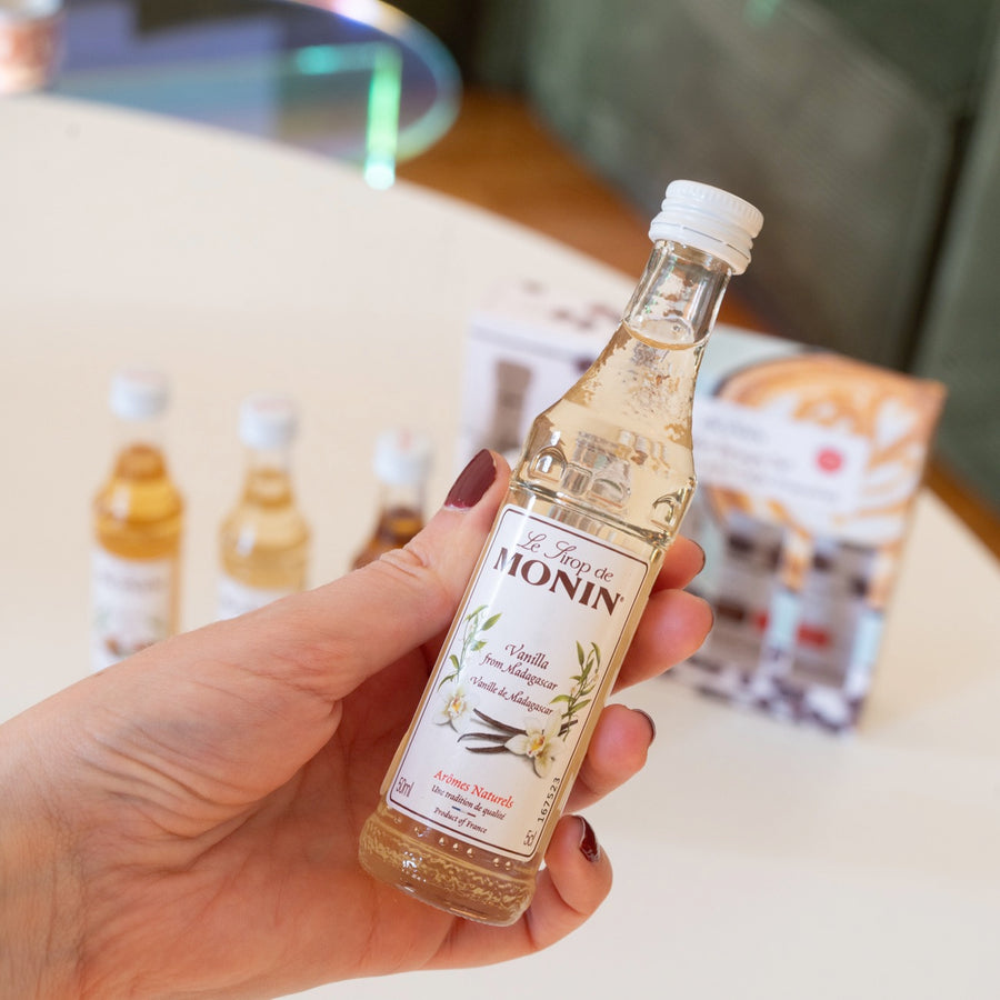 Coffret de 5 sirops pour cafés avec étiquettes colorées