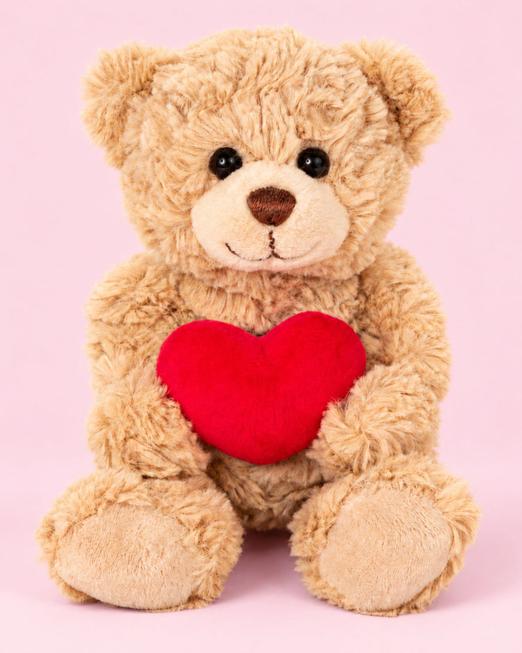 Ourson en peluche doux avec cœur rouge et yeux boutonnés