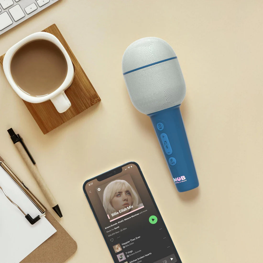 Micro sans fil Groovy, vue de près sur le design élégant.