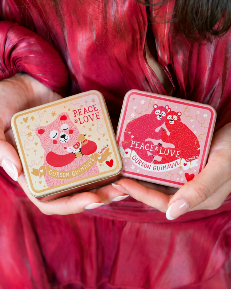 Coffret en métal avec oursons guimauve enrobés de chocolat