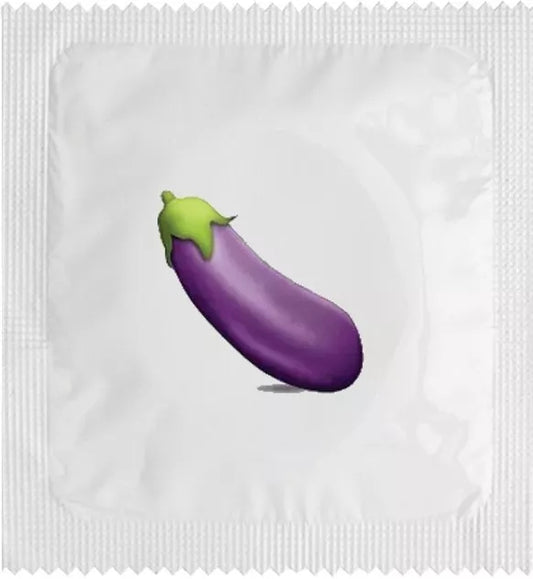 Préservatif emoji aubergine sur fond blanc, design humoristique.