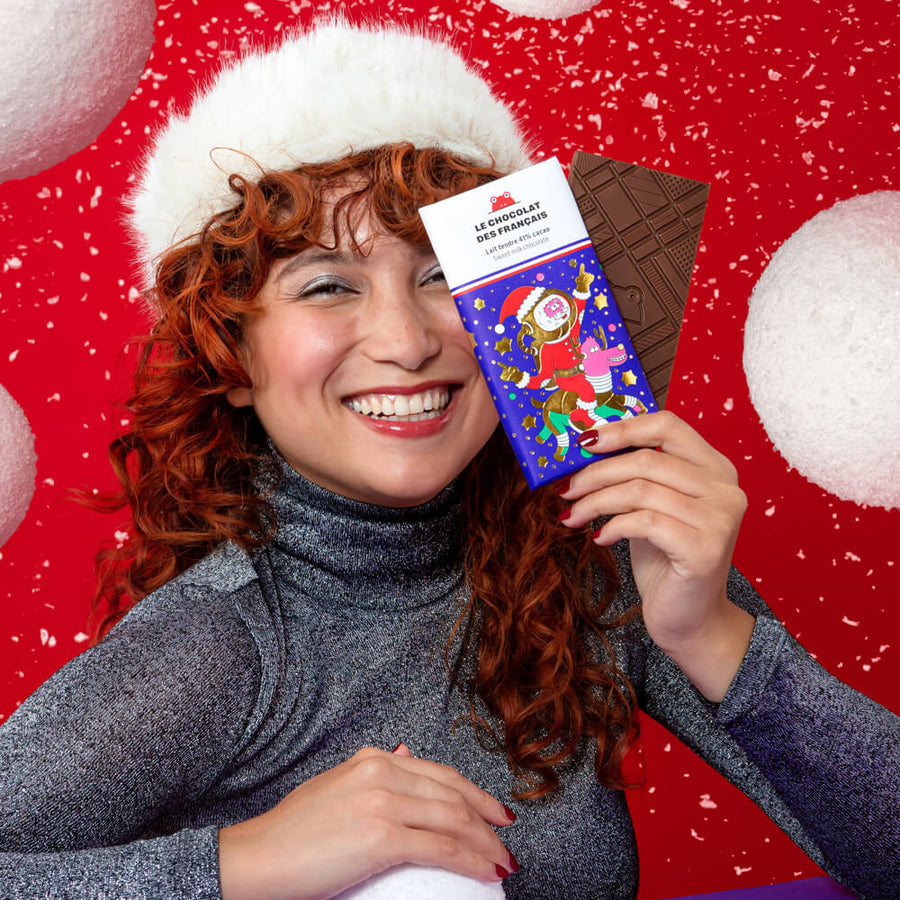 Tablette de chocolat au lait Père Noël astronaute en détail