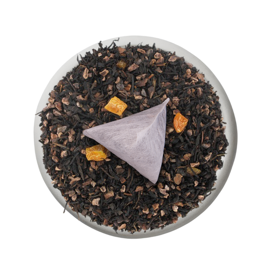 Boîte de thé personnalisée avec infusettes en gros plan