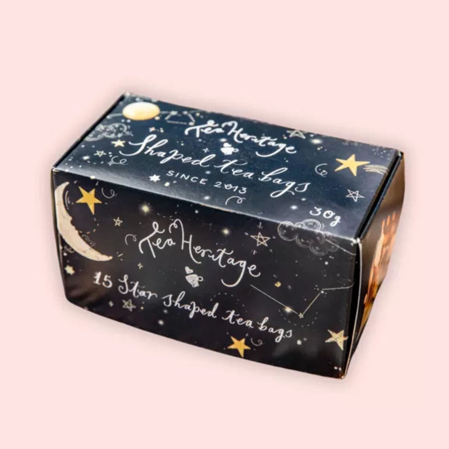 Coffret de 15 thés en forme d'étoiles sur fond clair.