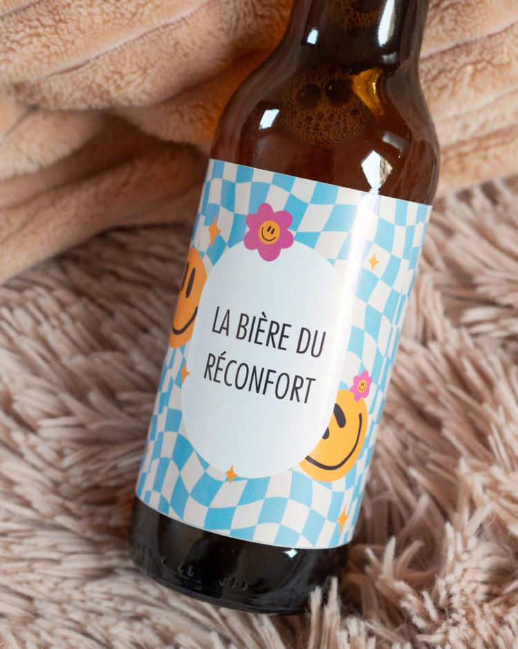 Bière Réconfort avec étiquette colorée et design pétillant