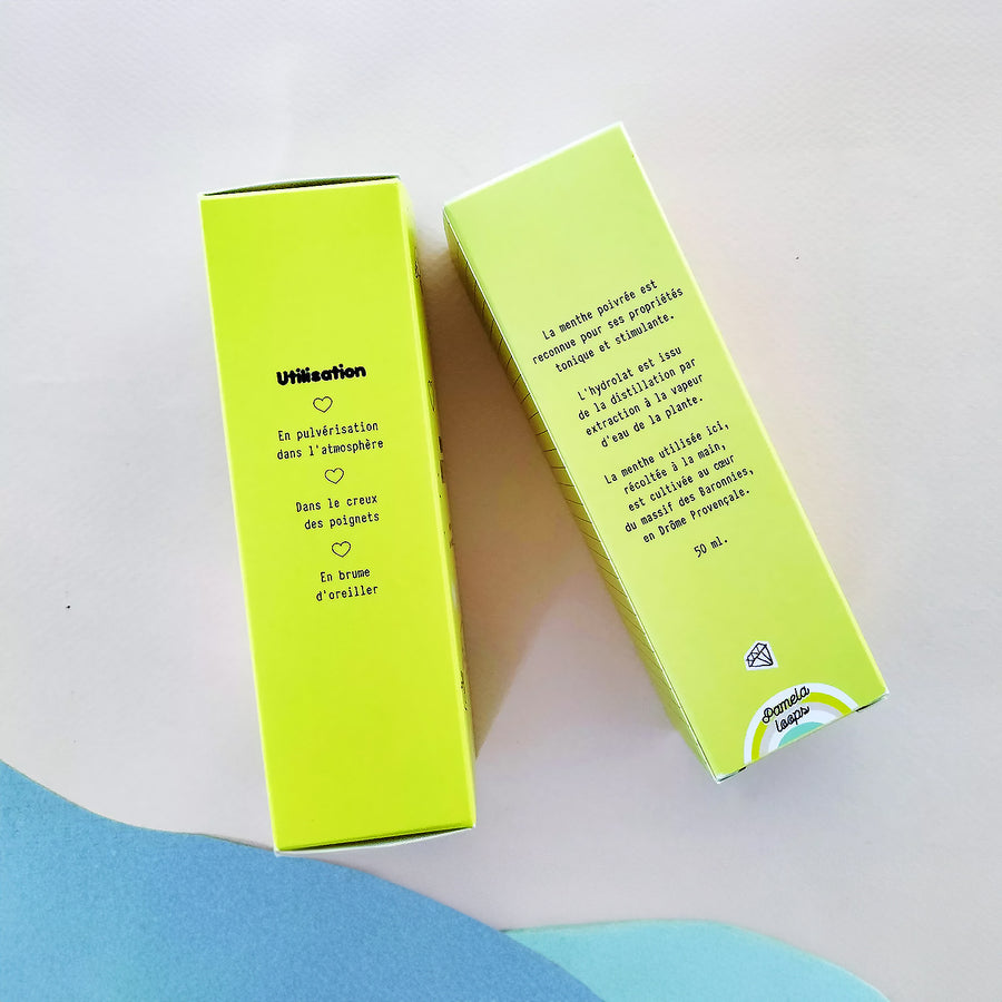 Flacon de brume anti-peur avec vaporisateur en gros plan.