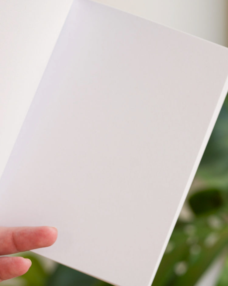 Couverture du carnet avec un design humoristique et coloré.