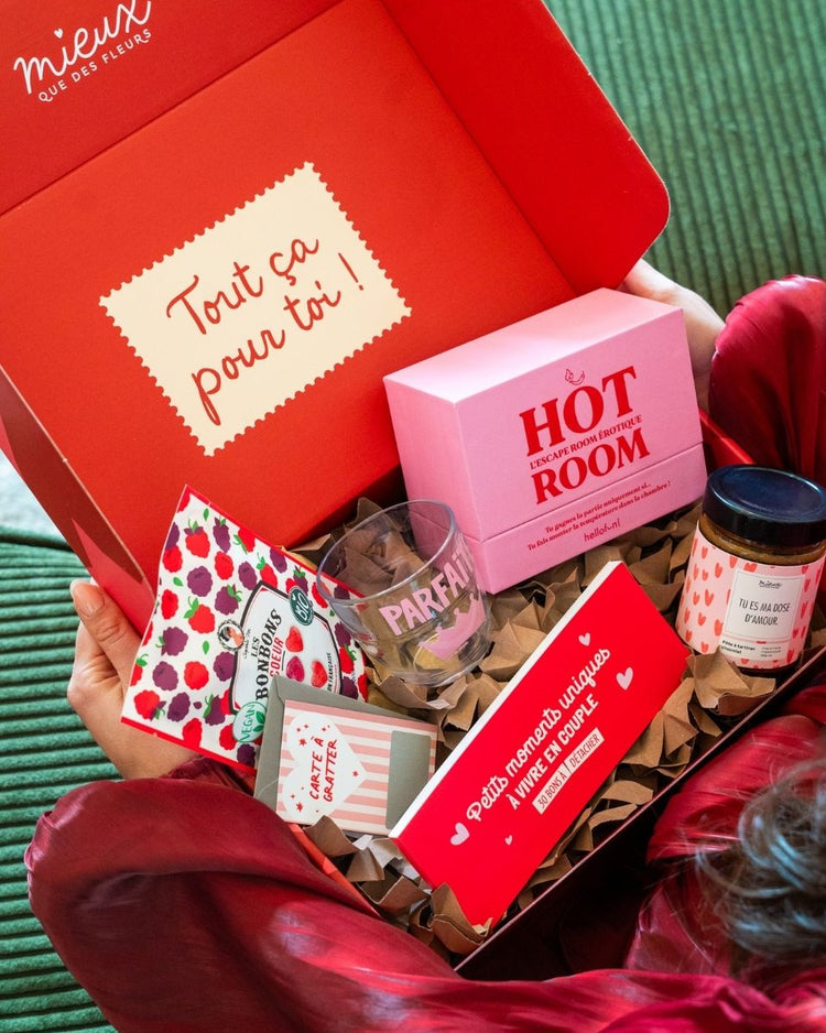 Coffret cadeaux couple avec design élégant et prénoms personnalisés