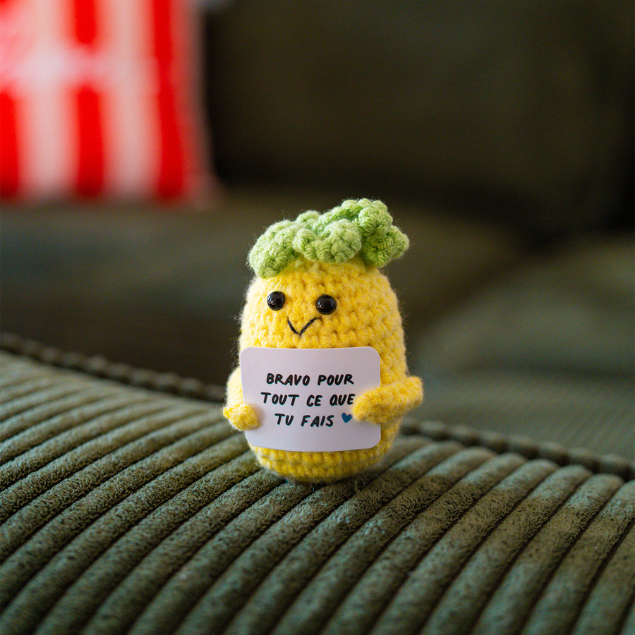 Peluche épi de maïs en crochet avec message motivant.