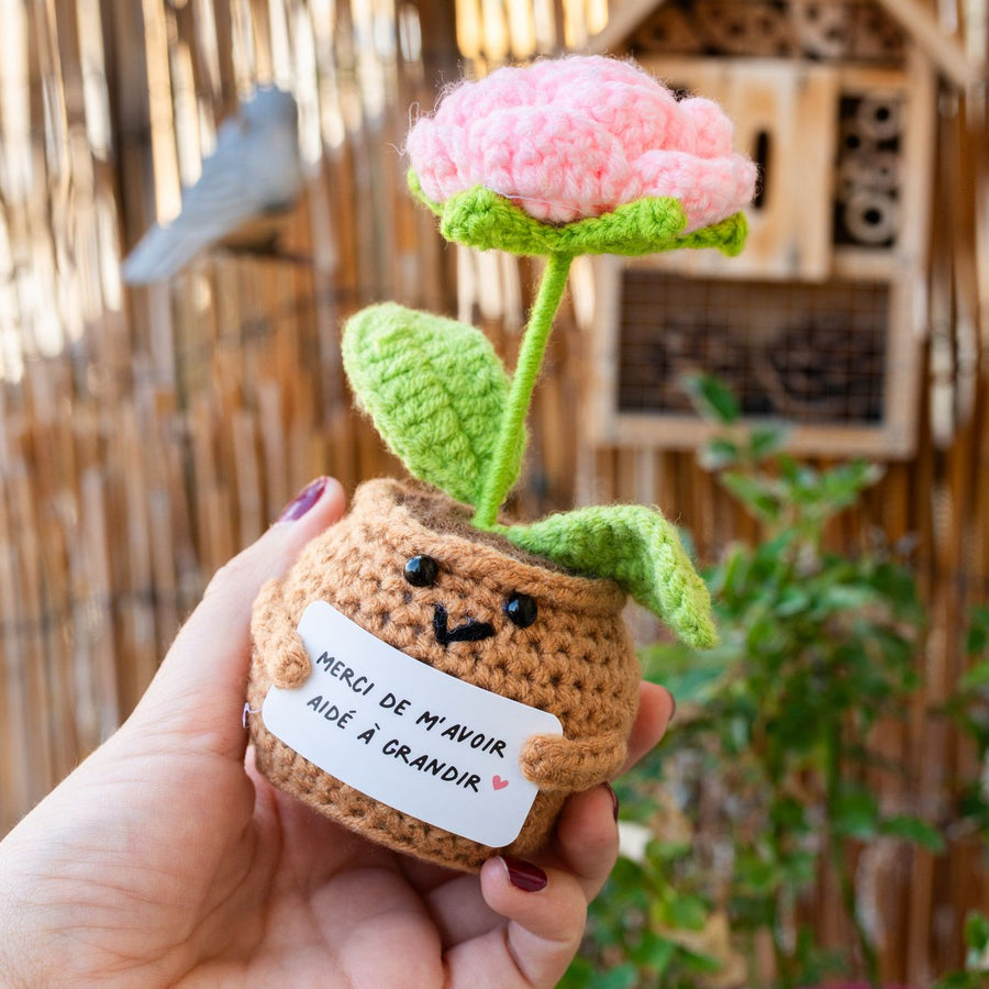 Fleur en crochet avec détails délicats et texture douce