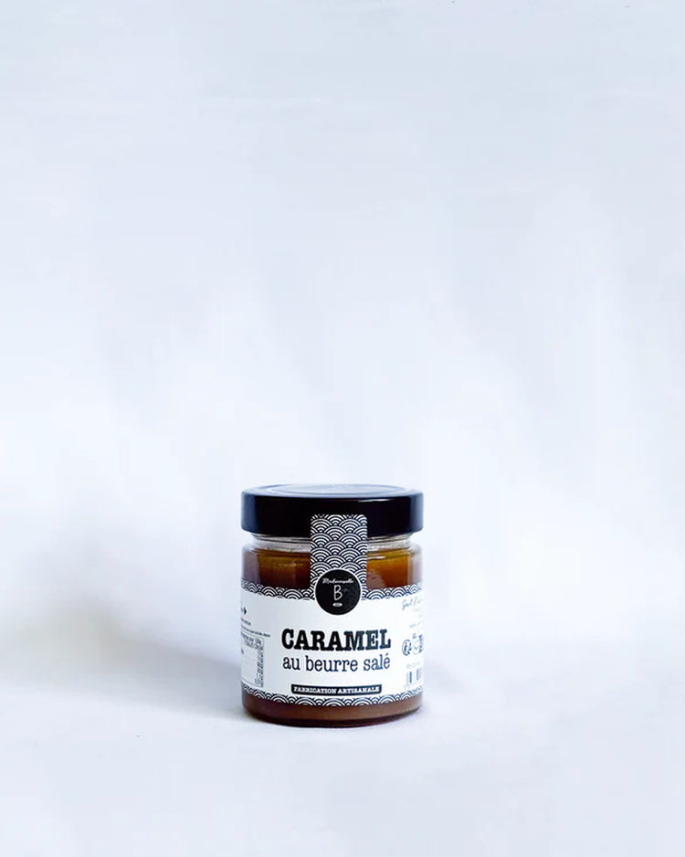 Pot de caramel au beurre salé avec étiquette Mademoiselle Breizh