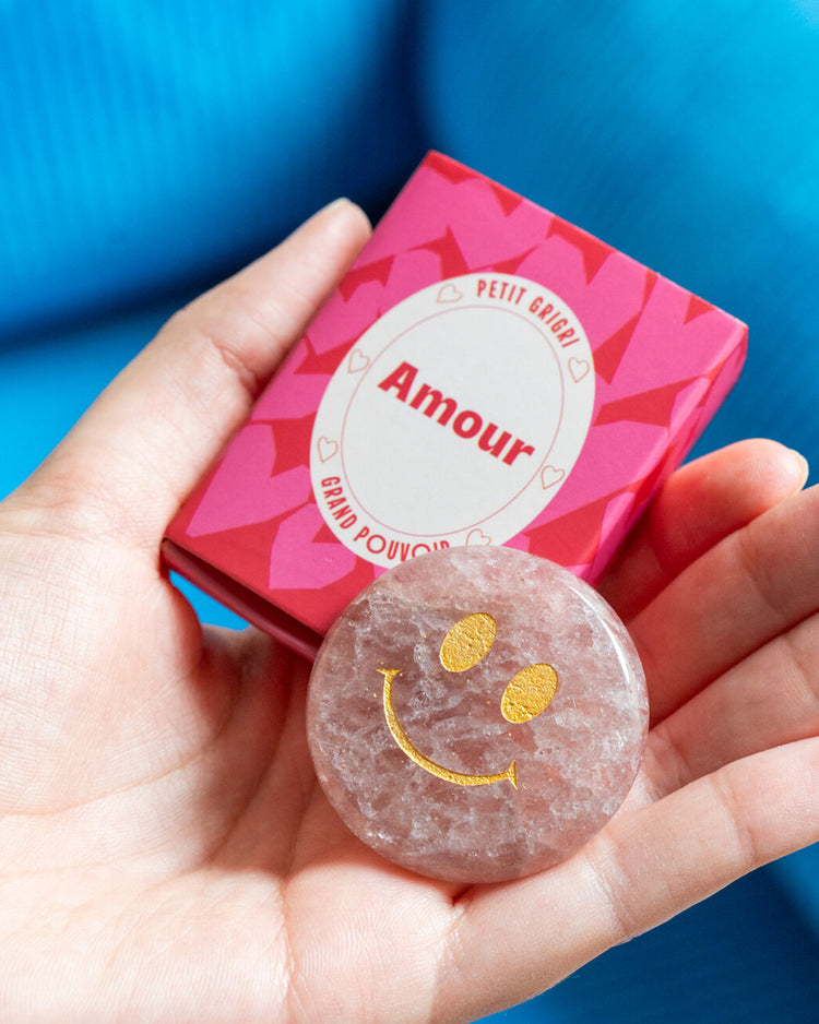 Grigri amour avec pierre en Quartz rouge et message positif