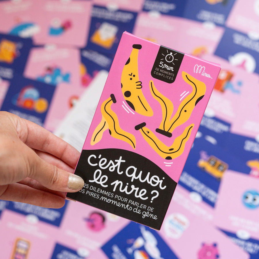 Boîte du jeu de débats avec illustrations colorées et amusantes.