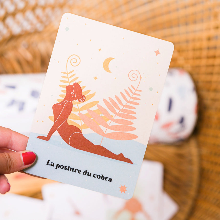 Cartes de yoga avec illustrations colorées et texte explicatif.