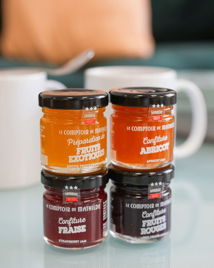 Coffret de 4 mini confitures avec étiquettes colorées