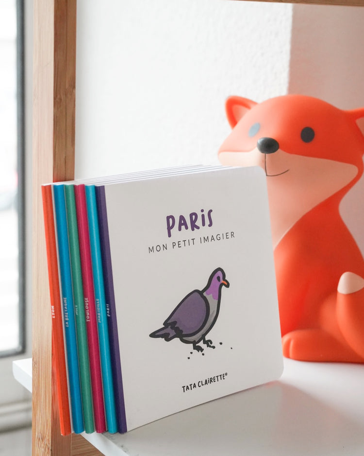 Livre imagier sur les villes avec illustrations colorées