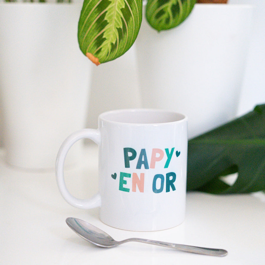 Mug 'Papy en Or' avec motif doré sur fond blanc