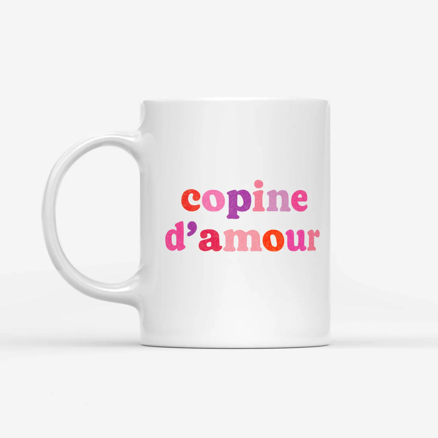 Mug 'Copine d'amour' avec motif cœur sur fond blanc