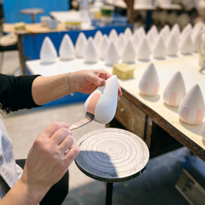 Diffuseur d'eau en terre cuite avec texture artisanale