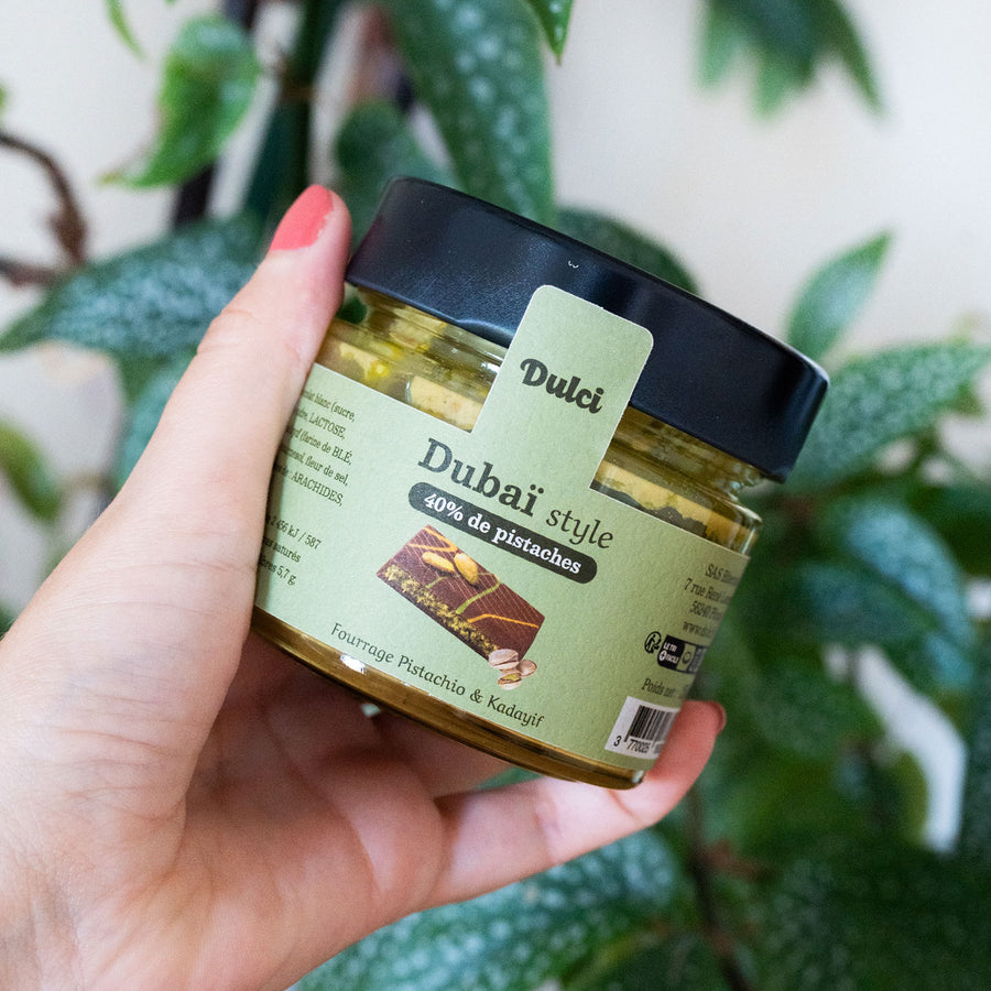 Pâte à tartiner pistache et chocolat blanc en pot en verre