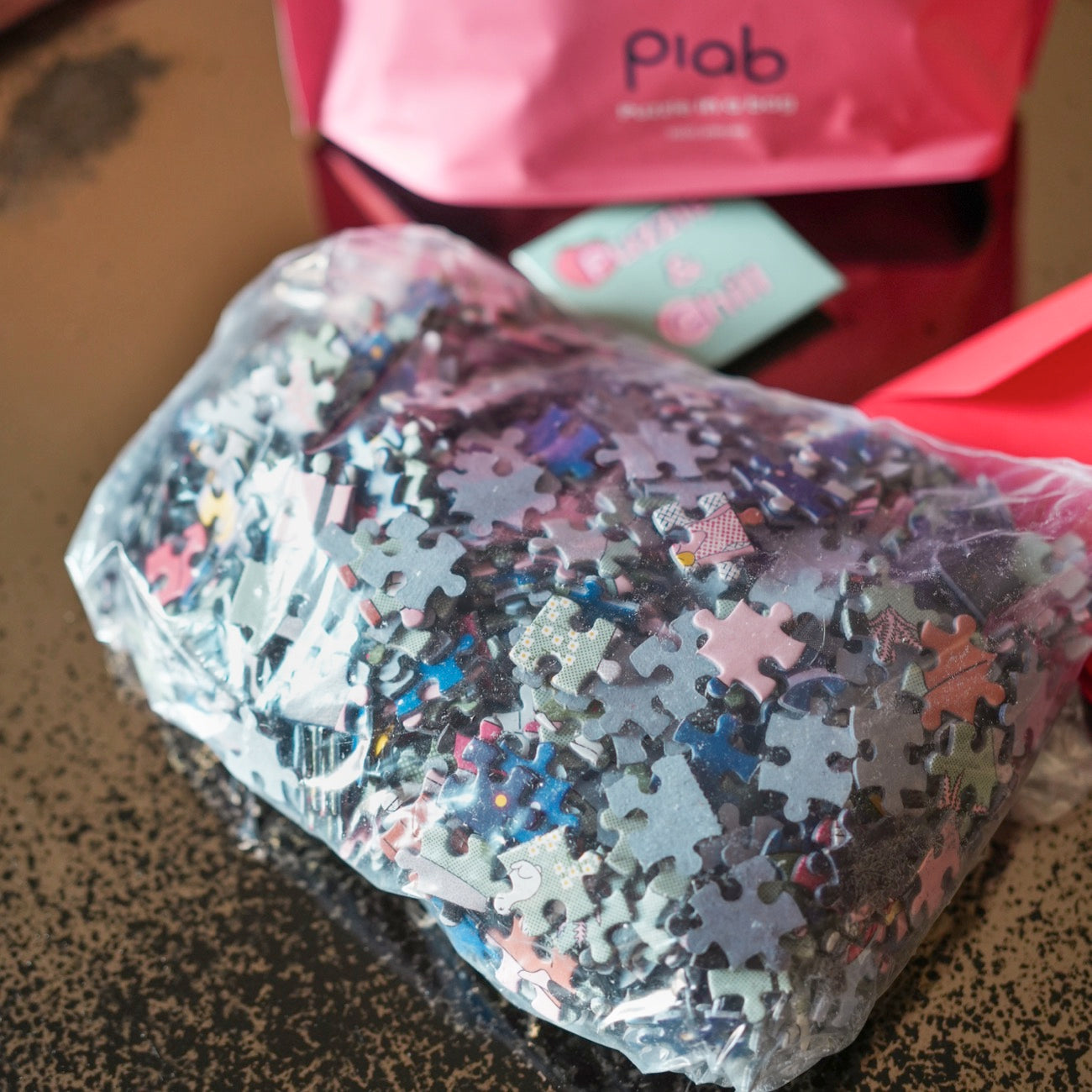 Puzzle sexy de 1000 pièces avec motifs amoureux en gros plan.