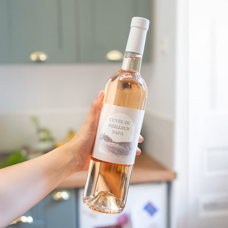 Bouteille de vin rosé avec étiquette 'Cuvée du Meilleur Papa'