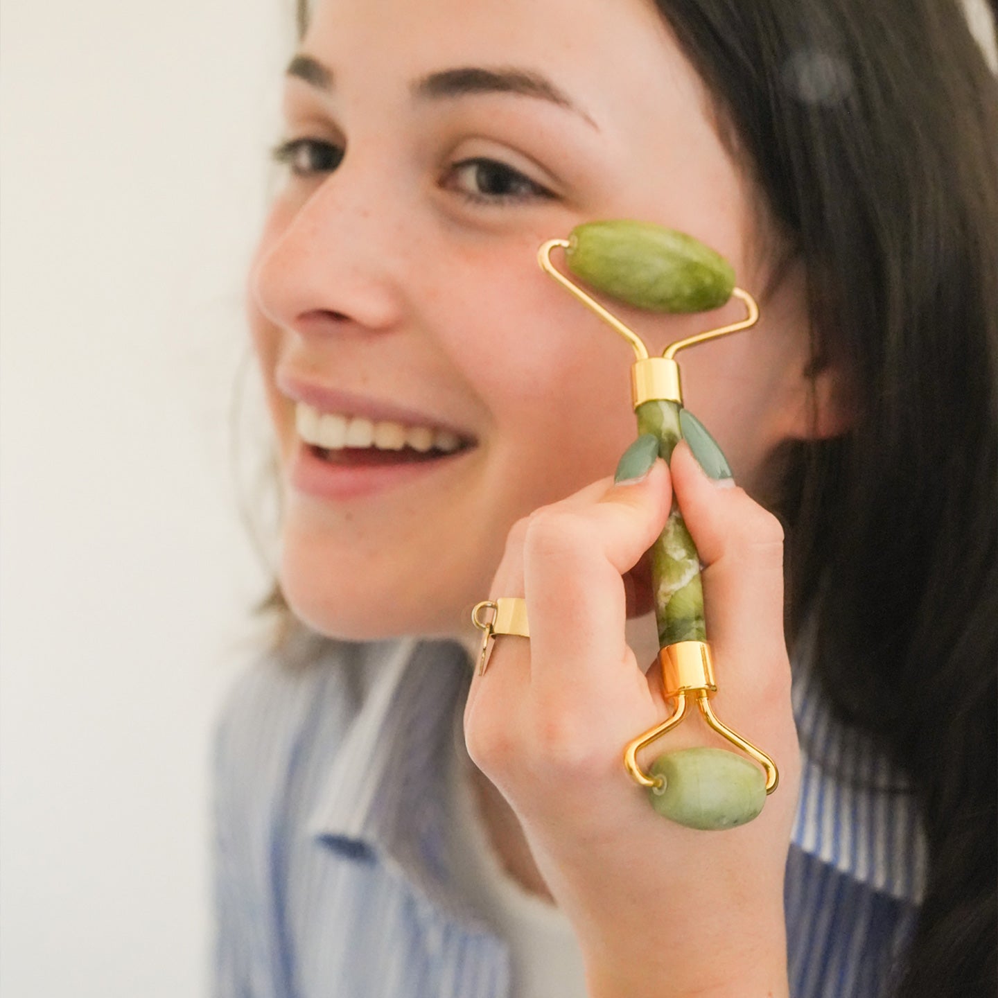 Rouleau de jade pour visage avec embouts distincts