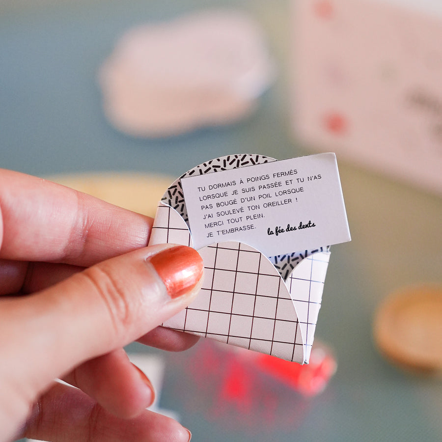 Kit pour dents de lait avec sac en tissu coloré et lettres