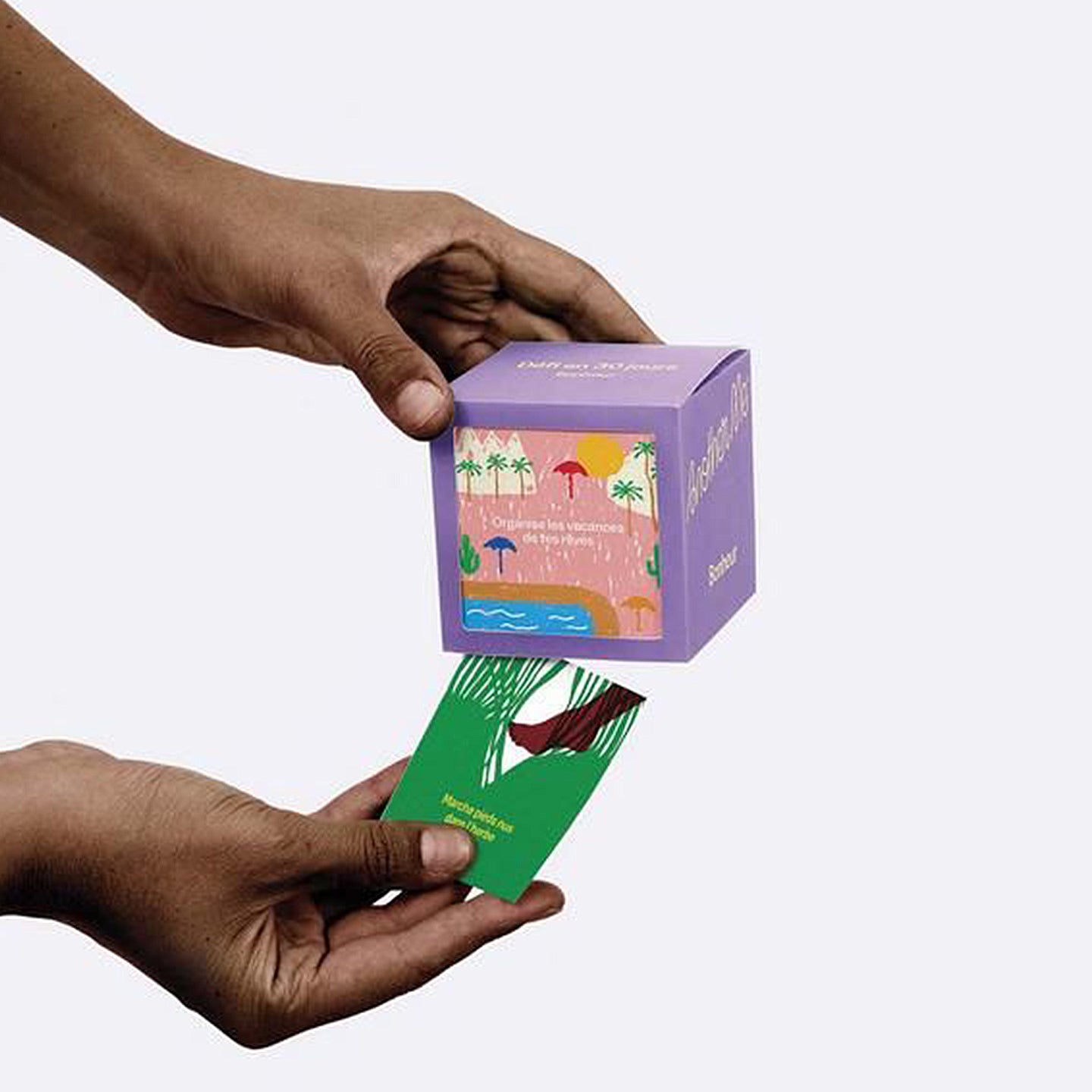 Livre '30 jours de défis Bonheur' avec couverture colorée sur fond blanc.