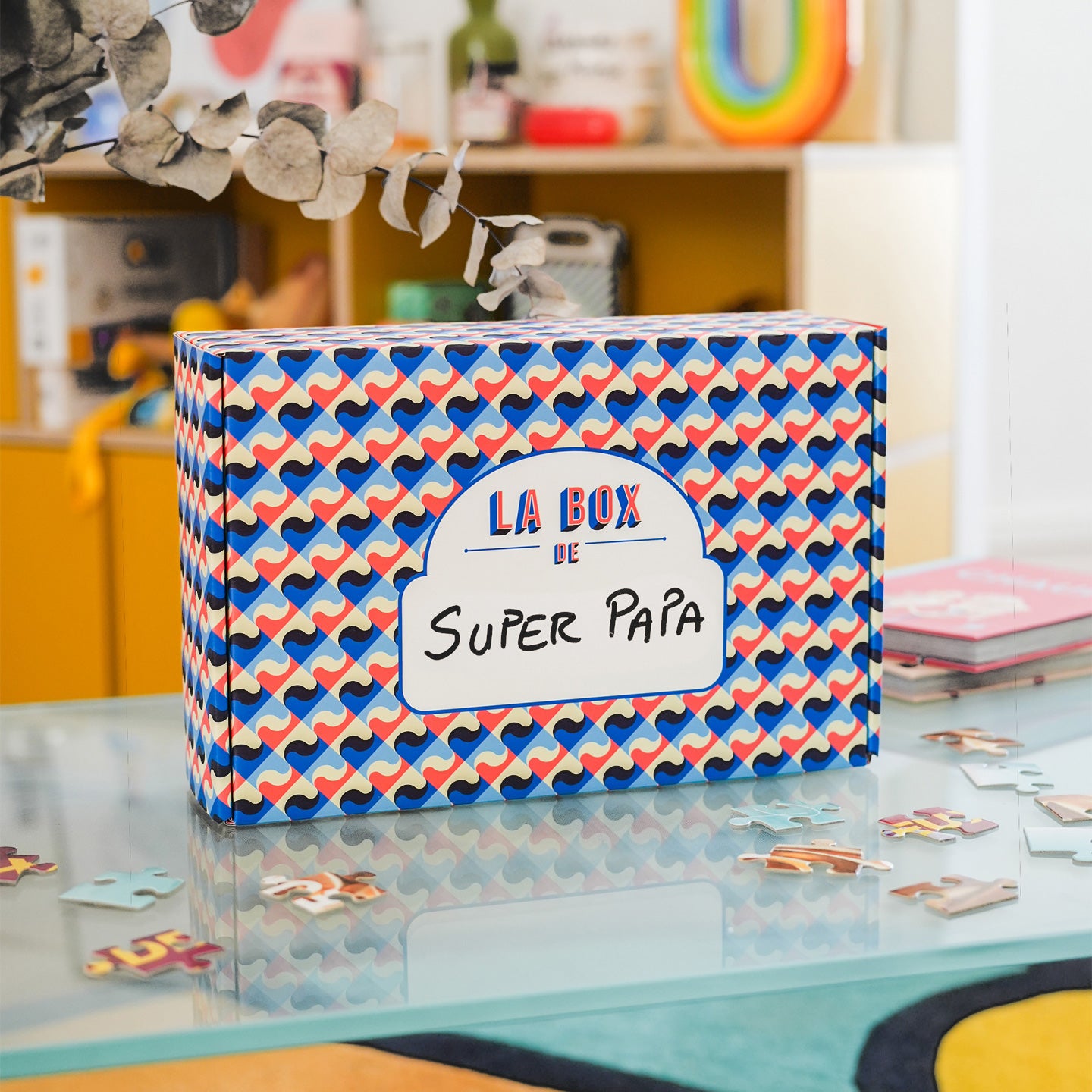 Cool box personnalisable avec motif rétro et illustration colorée.
