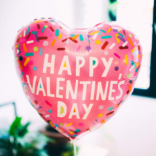 Ballon coeur Happy Valentine's Day pour une livraison originale et festive