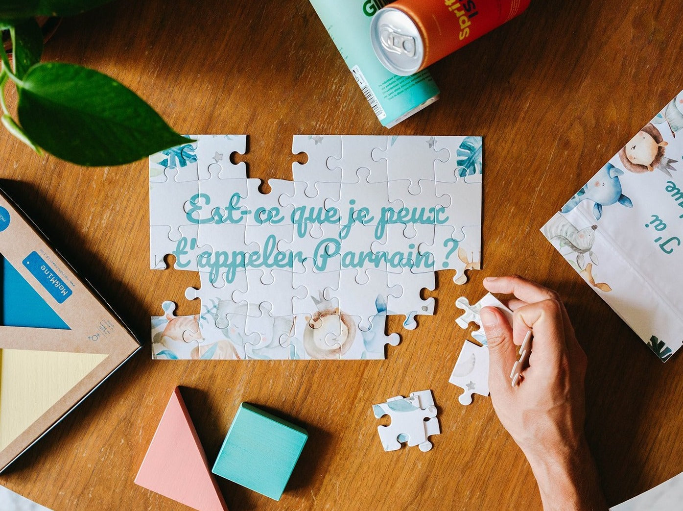 Puzzle personnalisé avec des pièces colorées et un design unique.
