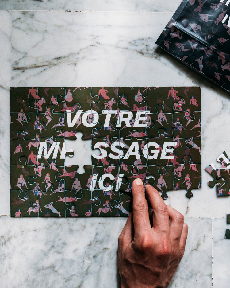 Puzzle personnalisé avec message unique en gros plan.