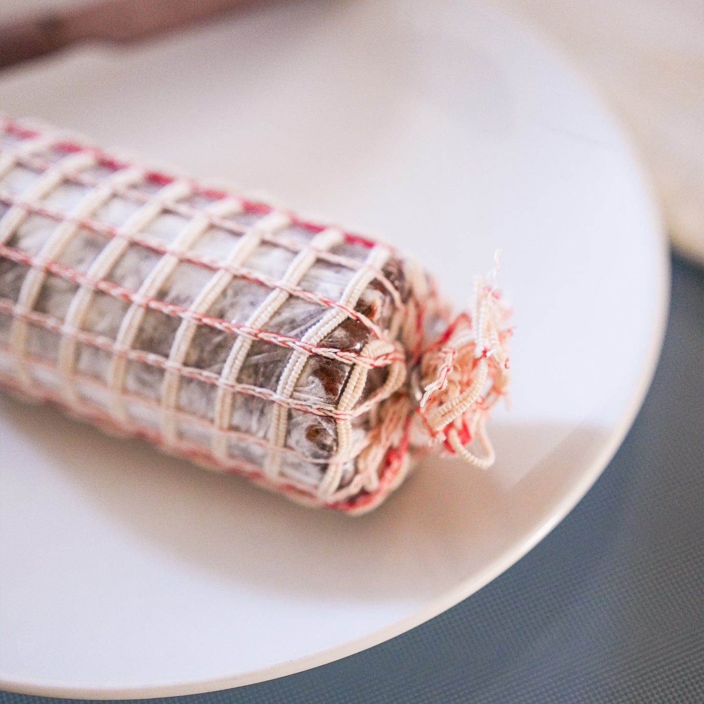 Saucisson-Chocolat en Trompe l'oeil - Mieux Que Des Fleurs