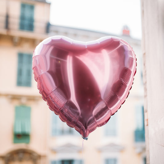 Ballon Rose Perle en gros plan, texture lisse et brillante.