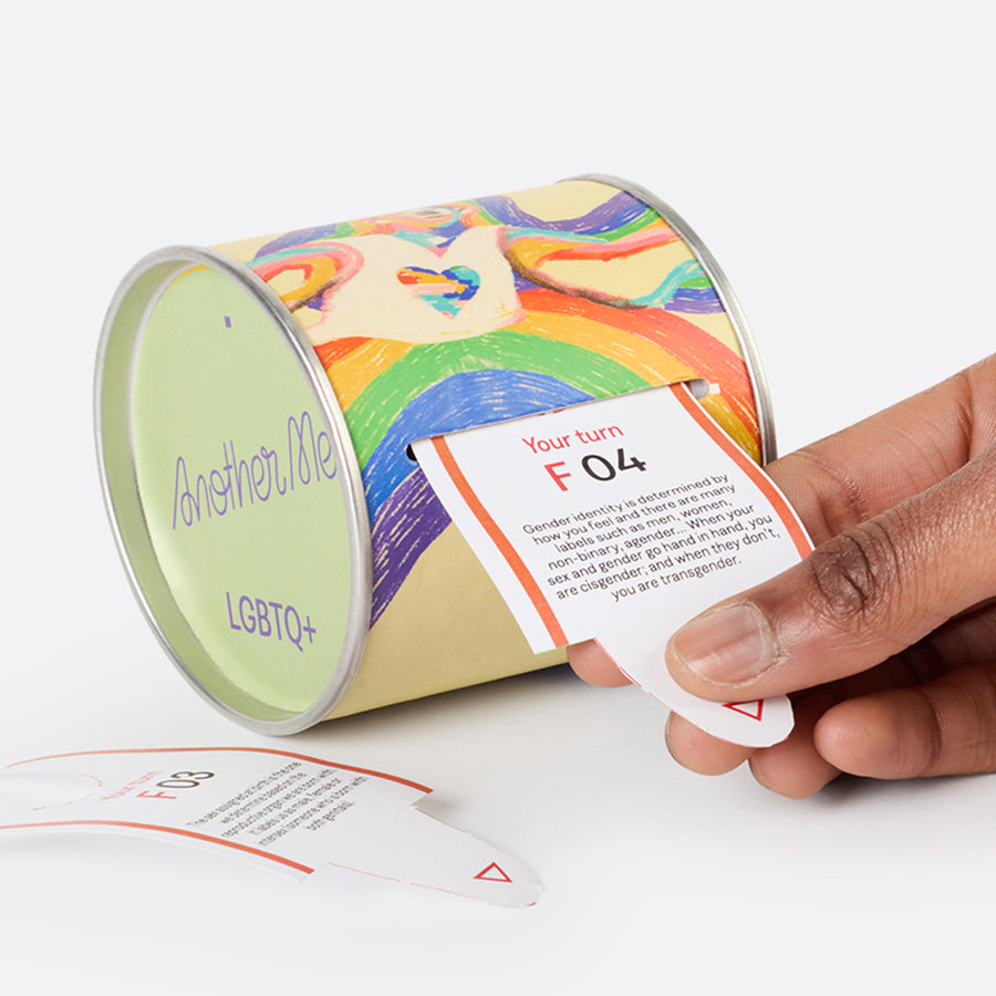 Couverture du livre sur les faits curieux LGBTQ+, design coloré.