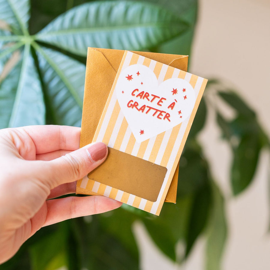 Carte à gratter avec motif doré et message inspirant