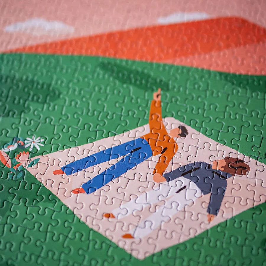 Puzzle Love is in the air avec pièces colorées en gros plan