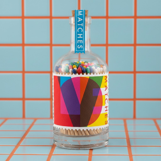 Bouteille d'allumettes Love avec étiquette élégante