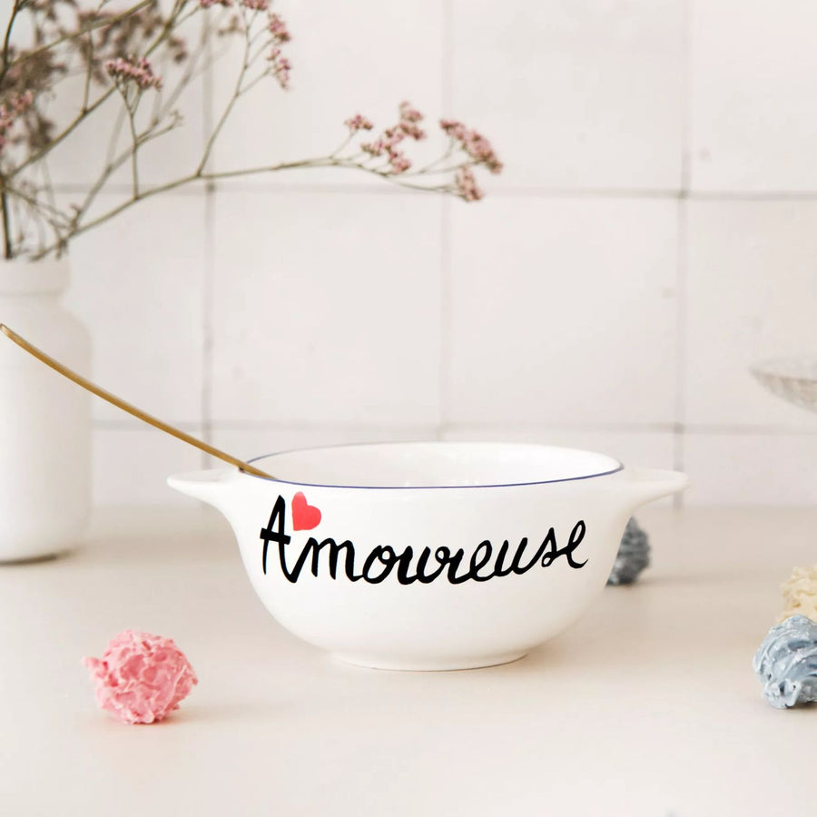 Bol breton vintage avec message d'amour en gros plan