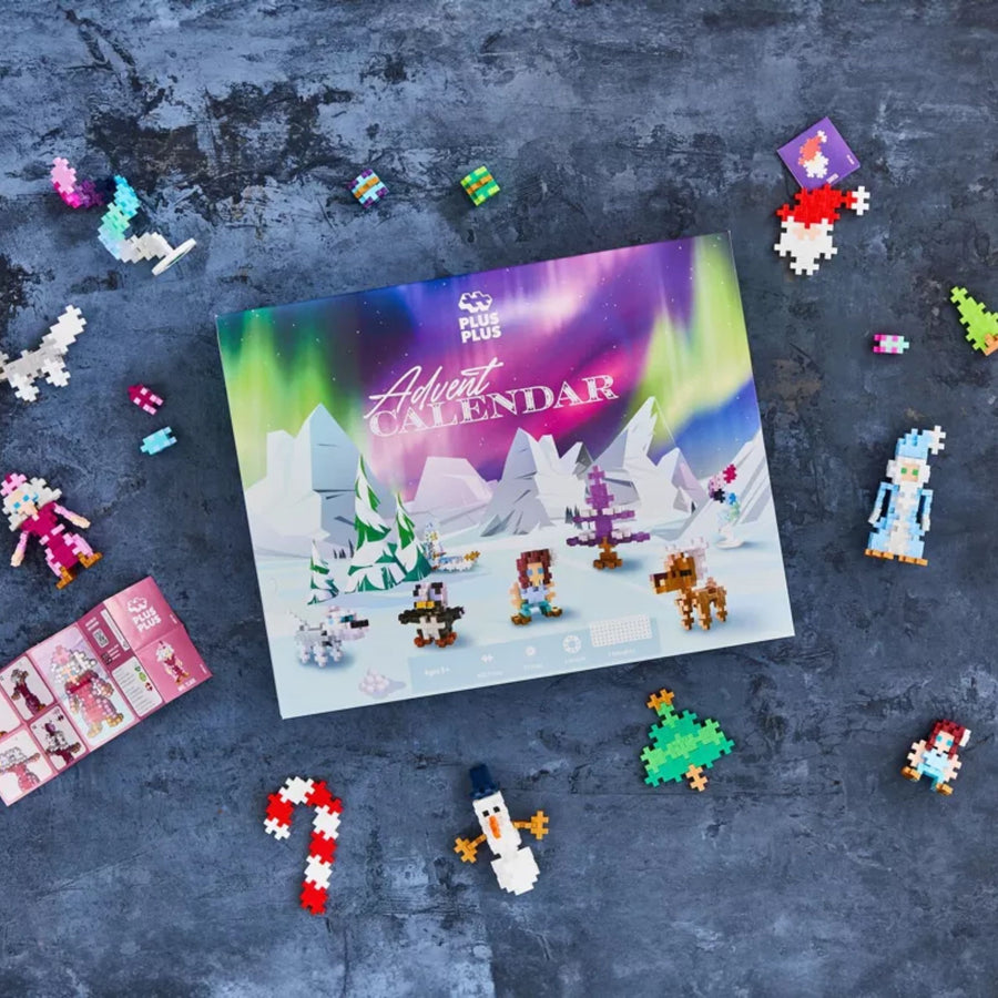 Calendrier de l'Avent Plus-Plus avec pièces colorées en forme de blocs