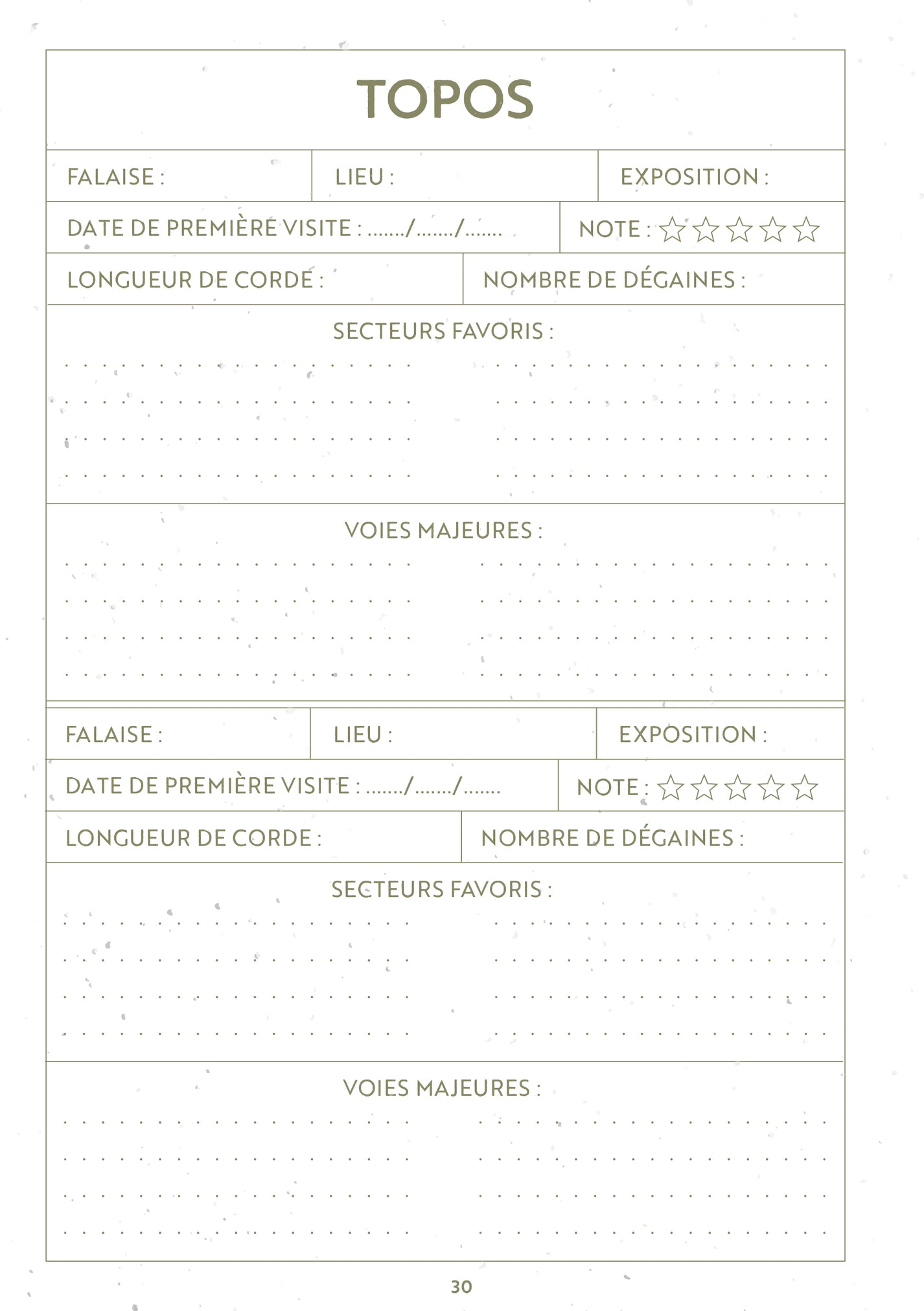 Carnet d'escalade ouvert, pages blanches et couverture texturée.