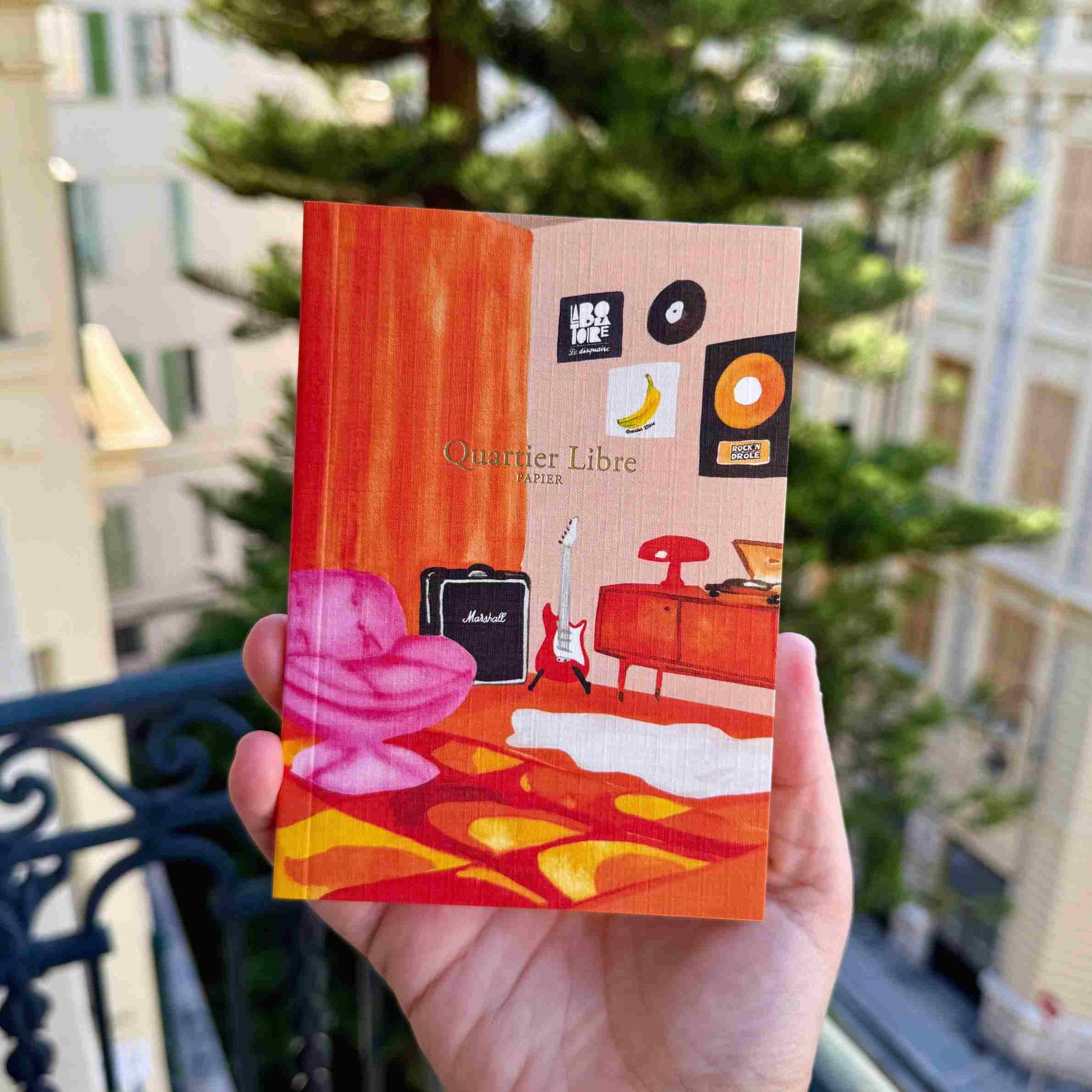 Petit carnet rétro 1967 avec couverture toilé et dorure