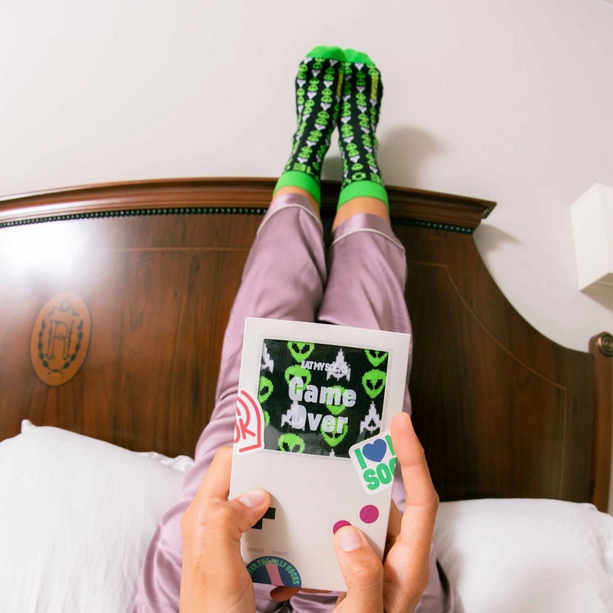 Chaussettes à motif Game Boy avec détails pixelisés