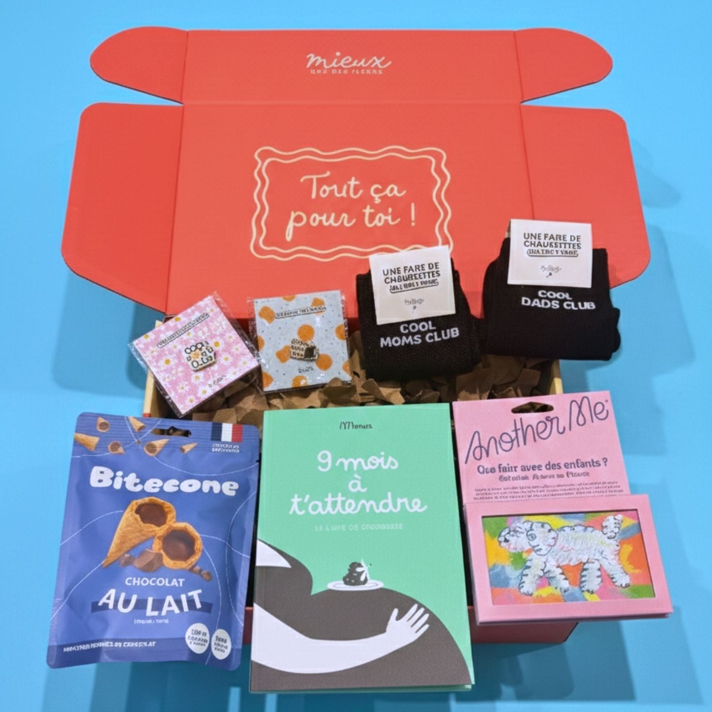 Coffret humoristique pour futurs parents avec accessoires variés